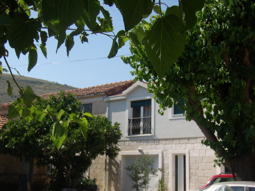 Stari Dvori Apartment